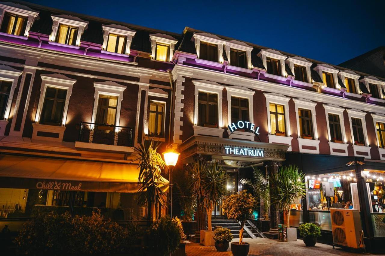 Theatrum Hotel Baku Exteriör bild