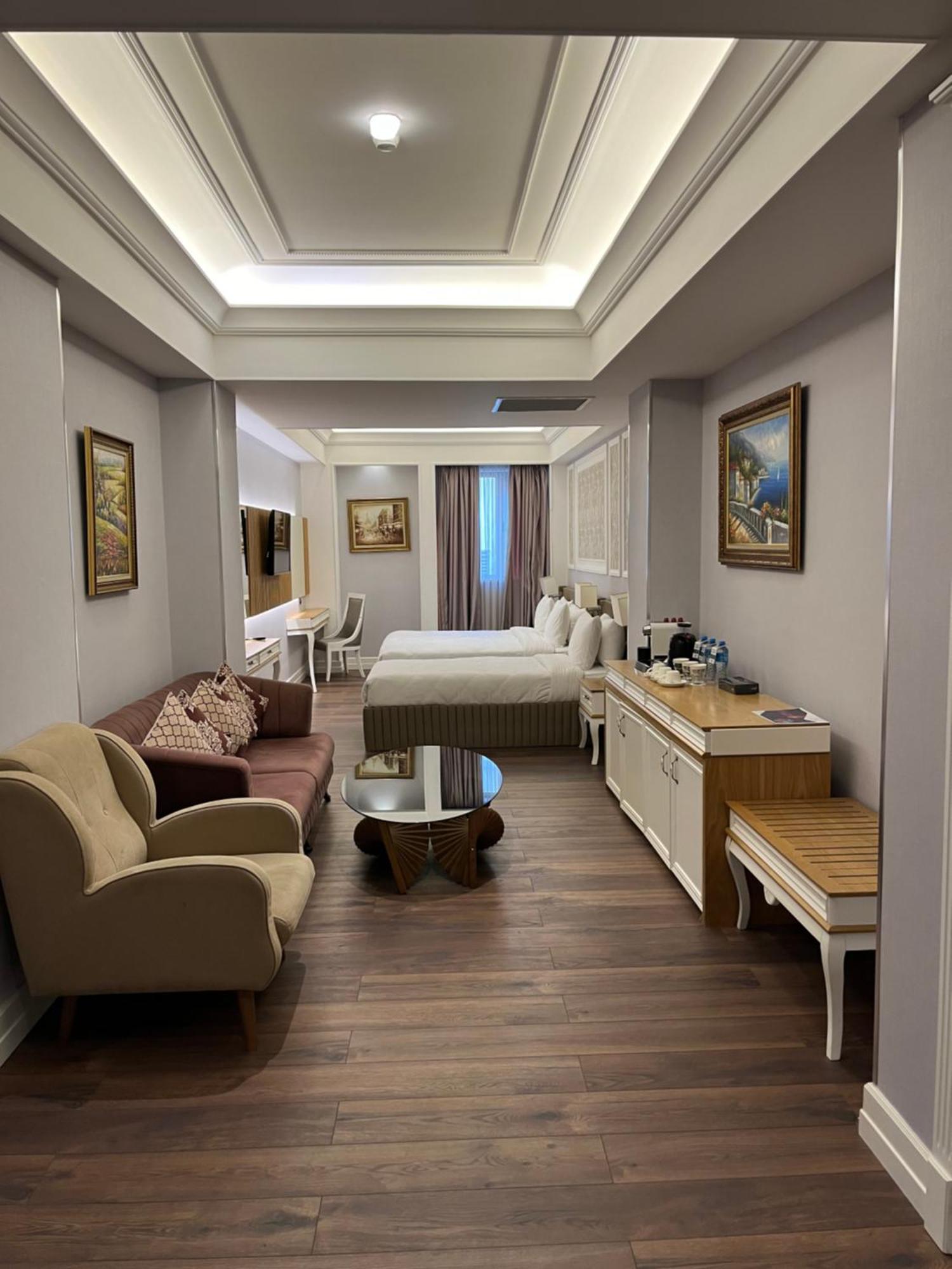 Theatrum Hotel Baku Exteriör bild