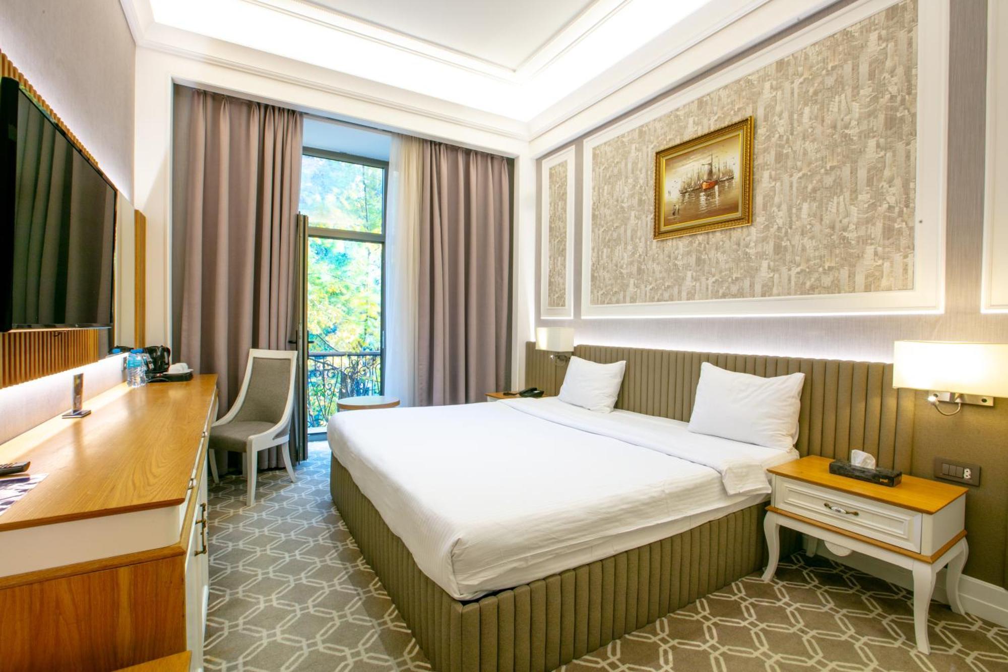 Theatrum Hotel Baku Exteriör bild